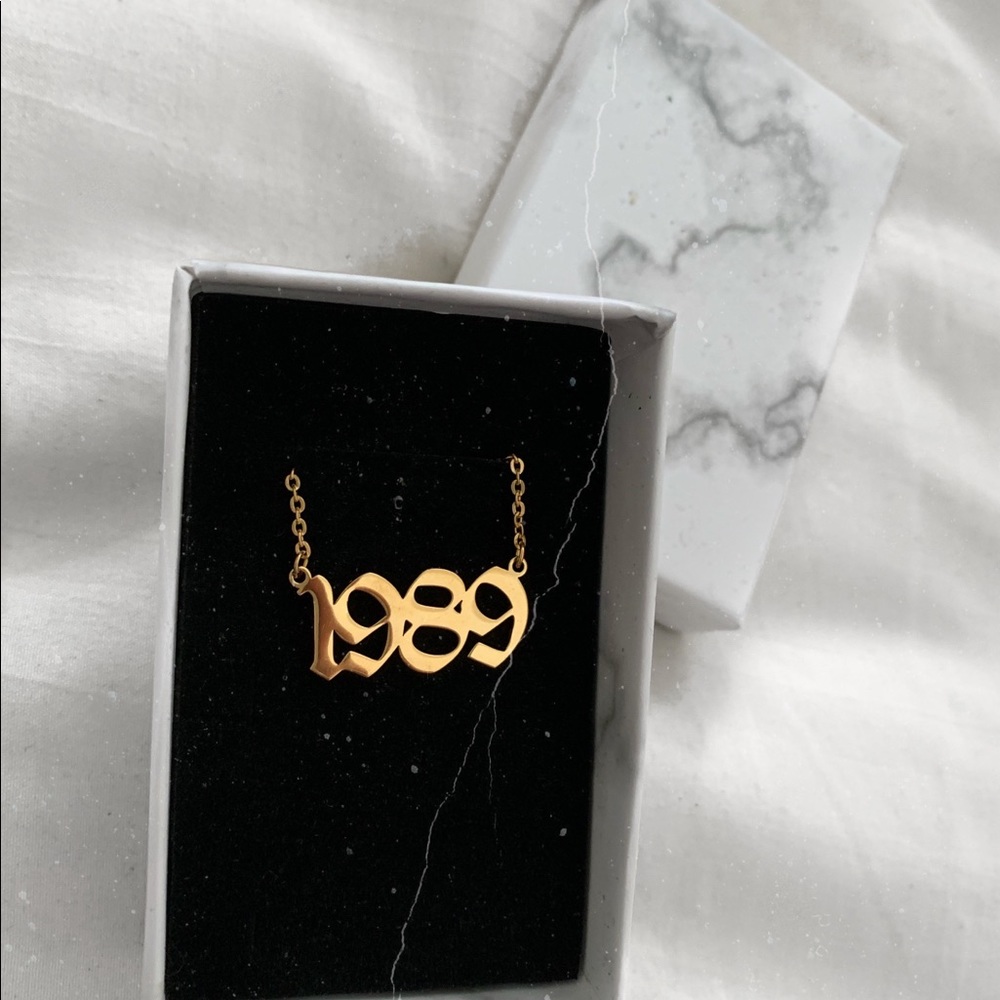 Old English Personalized Year Necklace 🖤